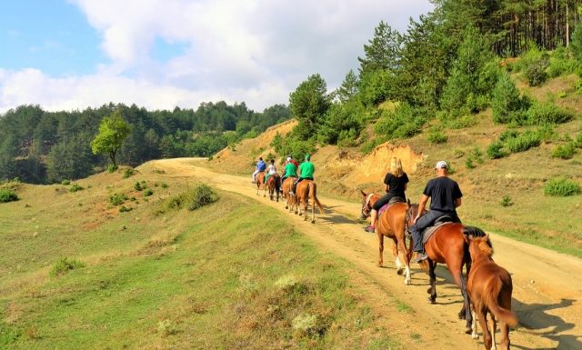 [:bg]Конна езда[:en]Horse riding[:] | Lucky Fit