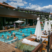 [:bg]Упражнения във вода[:en]Exercises in water[:]