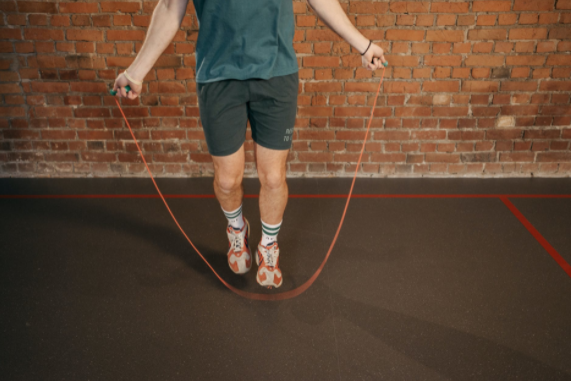 Как се скача на въже за отслабване?