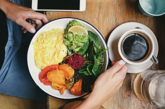 Видове кетогенни диети и примерно седмично кето меню