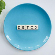 Какво е детокс на организма чрез хранене?