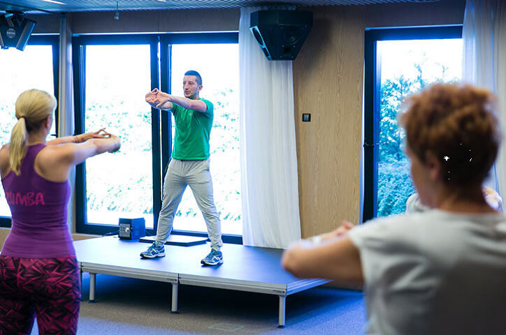 Kinesiotherapy and physiotherapy