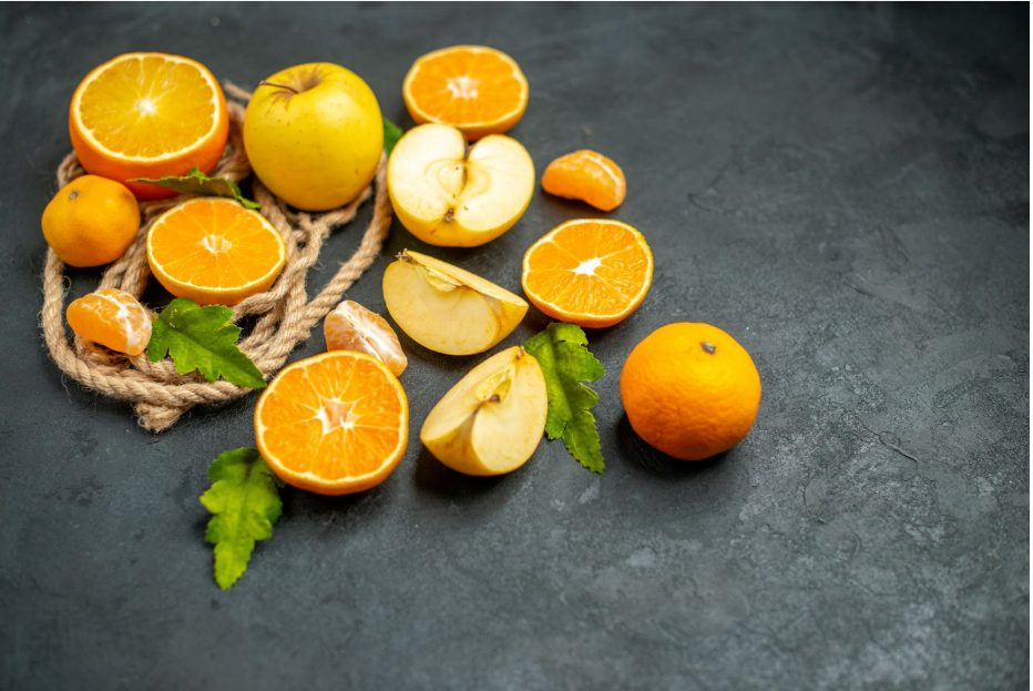 Различни плодове, подходящи при диета с активен въглен за отслабване.